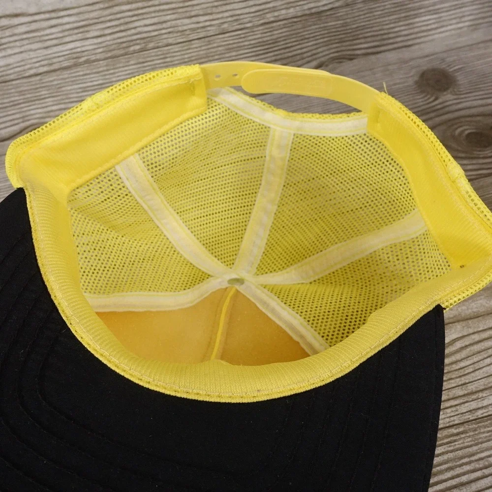 VINTAGE PENNZOIL OIL LOGO RACING YELLOW BLACK VENTED TRUCKER SNAPBACK HAT USA